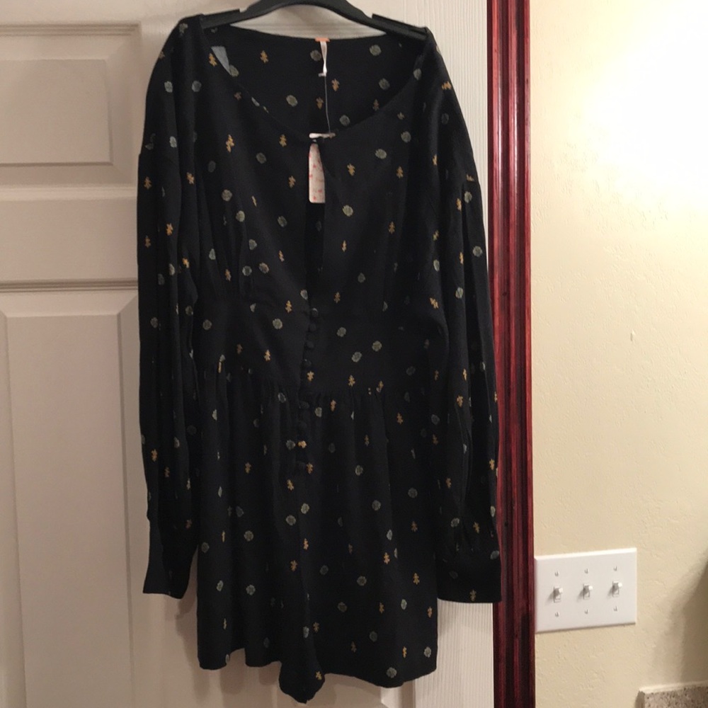 Free People love grows romper size S-NWT